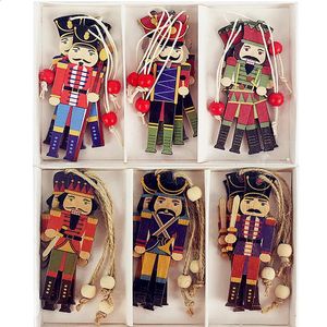 Juldekorationer 1Set Wood Nutcracker Soldat Julgran Hängande dekor Nutknäppare Puppet Xmas Trähängen för årets hemprydnader 231110