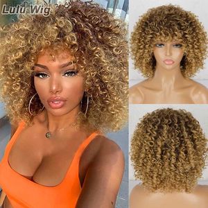 Syntetyczne peruki Krótka, kręcona blond peruka dla czarnych kobiet afro perwersyjna krwawa peruka z grzywką syntetyczną naturalną glueless Ombre Brown Blonde Cosplay Parging YQ231110