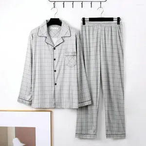 Mäns sömnkläder 2 datorer/set män Autumn Winter Pyjamas Set randig rutig tryck LAPEL Lång ärm bredben Hemkläder Klädskjorta byxor