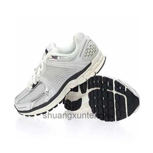 Classic Retro Sneakers Womens Mens Sports Running Shoes Classic Fashion Shoes