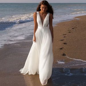 Semplice Backless Beach Abito da sposa 2024 Bianco scollo a V sexy senza maniche pieghe estate abiti da festa da sposa Boho Abiti da sposa