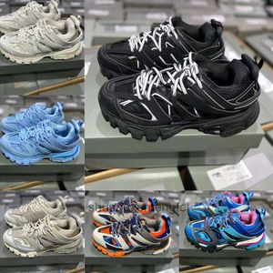 Varumärke lyxdesigner män kvinnor casual skor spår 1 3 3.0 trippelvita svarta sneakers tess.s. Gomma Leather Trainer Nylon Printed Platform Trainers Shoe