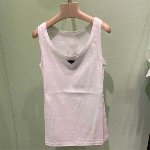 2023 NYA DESIGNER WOMENS T SHIRT High-End Shirt Family's Simple Triangle Tank Top 2023 Summer Slim Fit Mångsidig Ytterkläder Kvinnor