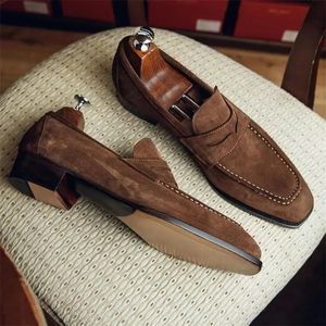 Klassiska mode mångsidiga män loafers affärer casual vardagliga fyrkantiga tå faux mocka fast färgklänningskor drs sho