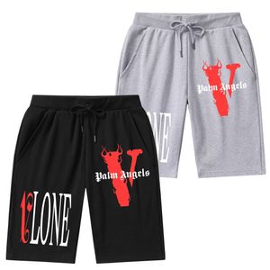 2023 Vlone Men'sTシャツファッションデザインパンツハイストリートレタープリントカジュアルパンツスポーツ用途ショートパンツユニセックスサマービーチパンツ