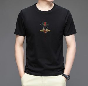 Herr t-shirts 2023 sommar nya koreanska mäns t-shirt trend mode casual solid color tryckt kort ärm herr trendiga t-shirt