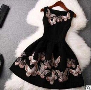 Abiti casual Vendite all'ingrosso-calde New Fashion Summer Style Abito nero Butterfly Print Abito anni '50 Elegante abito da donna senza maniche vintage da donna M230410