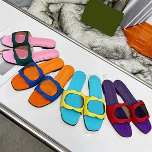 Designer Slippers Women Interlocking Hollow Detail Sandals Leather Flip Flops Slipper Foothold Ladies Sandal Rubber Flat Beach Shoes Size35-44