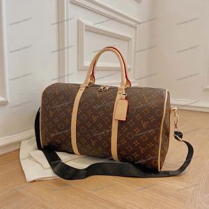 Projektanci mody kobiety torby na wypuki luksusowe mężczyźni żeńskie torby podróżne skórzane torebki duże pojemność hollall noszenie bagażu przez noc tydzień torba