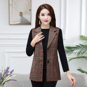 Kvinnors västar 2024 Spring Autumn Women Fashion Lose medelålders Vest Female Plaid ärmlösa jackor Damer Single Breasted Waistcoat W628