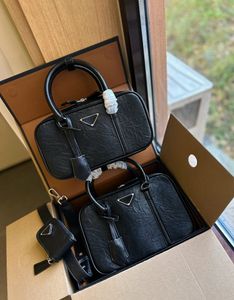 7A kvalitet nylonpåse grossistkudde pradity väska luxurys designer tote axel underarm väska kvinnor män berömda handväskor damer plånbok crossbody koppling väskor