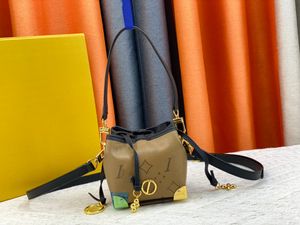 Högkvalitativ lyxdesignväska, fashionabla kvinnors crossbody läder tryckt handväska, kvinnors axelväska plånbok, mini hink crossbody plånbok, handväska