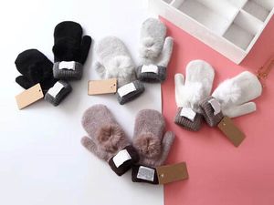 design gloves Men's and women's knitted gloves for autumn and winter warmth, solid color classic