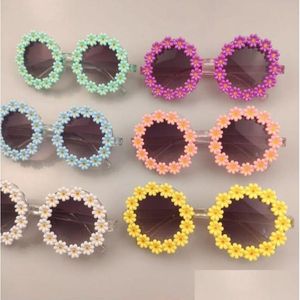 Sonnenbrille Mädchen Retro Daisy Blume Runde Mode Disco Festival Brillen Kinder Sonnenbrille Shades Party Zubehör 7 Farben Drop Del Dhwbg