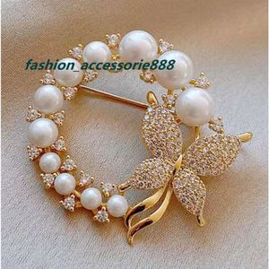 Hot Fashion Gift Butterfly Rhinestone Crystal Simulated Pearl Brooches Flower Brooch for Women