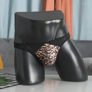 Mutande Biancheria intima da uomo in maglia traslucida con stampa leopardata sexy Slip elastici sottili traspiranti U Convesso Hip Wrap Mutandine maschili in seta di latte