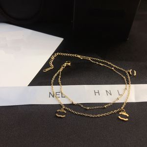 Kvinnor Desinger Anklets 18K Gold Plated Summer Rostfritt stål Pendantkedja Legsmycken Fashion Accessories Gift