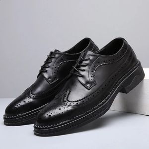 Klänningskor svart gentleman klänningskor män brogues oxford skor hög kvalitet kostym skor för män klassiska mäns affär läder skor avslappnad 231110