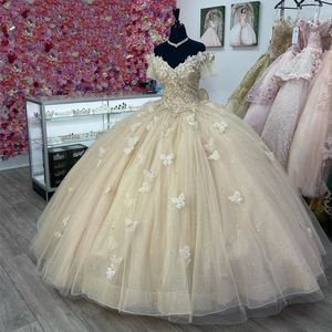 Quinceanera klänningar prinsessor paljetter fjäril applikationer pärlor älskling bollklänning med tyll plus size sweet 16 debutante fest födelsedag vestidos de 15 anos 80