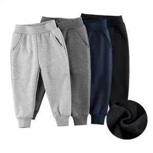 Byxor barn för pojkar 2023 Autumn Winter Fleece Thicking Solid Blue Black Grey Sport Casual Long Pants 1 9 år 231109