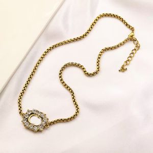 Letter designer necklaces diamond luxury womens necklace plated gold lond chain fashion pendant necklace classical jewelry vintage simple classical zb099