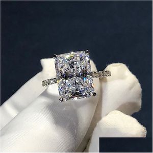 Bant Rings Radiant Cut 3ct Lab Diamond Ring 925 Sterling Sier Bijou Kadınlar için Katılım Gelin Partisi Takı 885 Q2 Dhgarden DH5FR