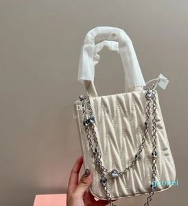 Kadın Çanta Tasarımcısı Omuz Çantası Moda Crossbody Çanta Pembe Zil Small Canse Elmas Zincir Dekorasyon Küçük Kare Taşınabilir Moda Gezinme