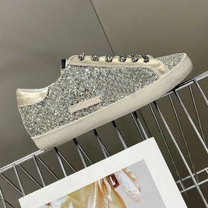 Nya casualskor kunder Golden Super Gooseity Star Italy Brand Sneakers Super Star Luxury Dirtys Sequin White Do-Old Dirty Designer Sneakers With Box Size 35-46