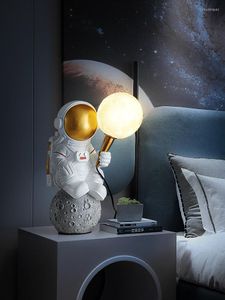 Lampy stołowe lampa biurka nordycka sypialnia dekoracja 3d księżyc kreatywny astronauta stołowy światło nocne