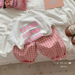 衣類セット夏の小さな女の子用服セット2ピースTシャツトップフラットパンツベビー服の子供の誕生日セット230410