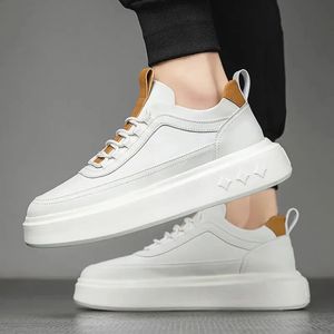 Spring Men's 66 Dress Breattable Trendy All-Match Sneakers Inner Höjd avslappnad vulkaniserade små vita skor Män 231109