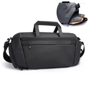 Duffel Bags Водонепроницаемое фитнес -тренировочное тренажерный зал мужская сумка для плеча 20 л. Женщины прочная многофункциональная сумочка для путешествий на открытом воздухе с обуви K221