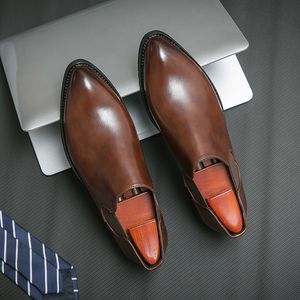 Mocassini da uomo alla moda Slip on Classic British Style Casual Dress Personality Shoes Classic Brand Leather Comod Drive Boat Shoes