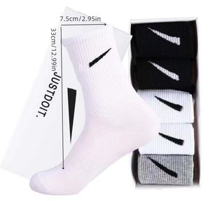 Designer-Herrensocken, Damen-Baumwolle mit einfarbigen Socken, klassische NK-Atmungsaktiv, Schwarz, Weiß, Grau, Fußball, Basketball, Sportsocken, Luxus-Sportsocken