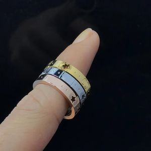 Lyxdesigner Fashion Band Ring kvinnors utsökta enkla gåva smycken, guld och silver rosguld valfri hög kvalitet med låda