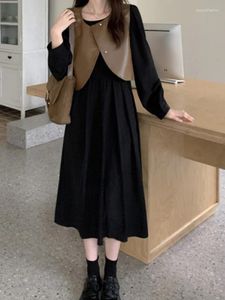 Arbetsklänningar harajpee fashionabla stilfulla kostymer pu läder väst 2023 hösten svart hög midja klänning söt cool mjuka två stycken uppsättningar