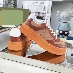 Buty Designer Sneakers Drukuj wytłoczone buty zwykłe buty platformowe buty internetowe luksusowe retro grube podeszwy trenerzy kobiety trener 2023