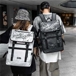 Backpackbackpack Men's New Korean Fashion Student Bag stor kapacitet utomhus fritidsresor ryggsäck 230228