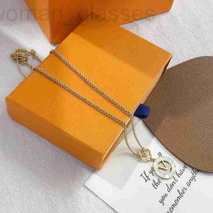 Pendant Necklaces designer 2022 Fashionable 18K Gold Plated Stainless Steel Choker Flower Letter Statement Fashion Womens Necklace Wedding Jewelry 4i