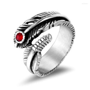 Обручальные кольца Винтажные красные CZ Crystal Feather Cring Кольцо с антиквариатом открытые женщины мужчины из нержавеющей стали байкер рубиновые ювелирные изделия мужчины самки anillos