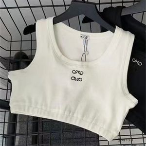 Tasarımcı Tank Top Kadın Vest Korse Top Nakış Tankları Camis Cami Beyaz Siyah Yelekler Viskoz Moda Günlük Dış Giyim Kadınları See Sweater Pearher Şık S M L