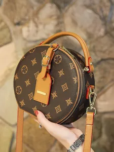 Yeni kadın çanta çanta tasarımcısı omuz çantaları deri yuvarlak çantalar kadın lüks marka tasarımcısı çanta deri crossbody çanta çanta çanta louiseityity çanta viutonity