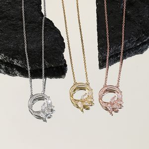 catena d'oro fiore chiave diamante pendente iniziale Collane per donna uomo collegamento gioielli di moda firmati alla moda Festa Natale Regali di nozze Set di fidanzamento di compleanno