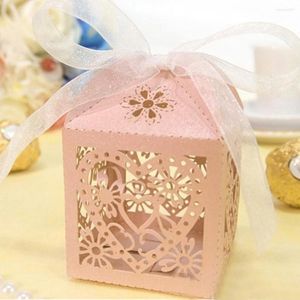 ギフトラップ50pcs/set love heart party Weddinghollow Carriage Baby Shower Favors Gifts Candy Boxes Sell