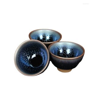 Bardak tabaklar jianzhan çay kupası ustası tek bir küçük mavi lotus kylin gökyüzüne parlıyor