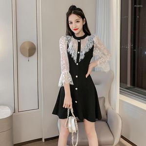 Casual Kleider Herbst Stil Koreanische Mode Frauen Spitze Rüschen Aushöhlen Schwarz Schlank A-Linie Abendgesellschaft Perspektive Vestidos