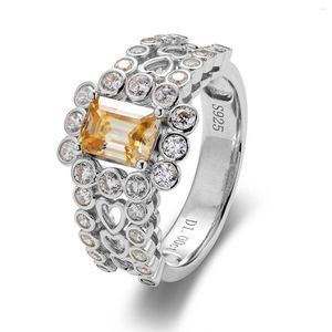 Klaster Pierścienie BoeyCjr 925 Silver 1ct 5 7mm Szmaragdowy szampan MOISSANITE VVS1 Pierścień Diamentowy Diamentowy