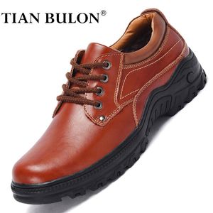 Winter Men Tooling shoes High Quality Work Shoes Men Genuine Leather Boat Shoes Casual Men Moccassins Non-slip Plus size 38-47