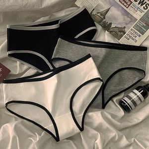 Calcinha feminina simples menina roupa interior meados cintura japonês preto branco algodão briefs esportes estilo fresco lingerie sem costura traceless