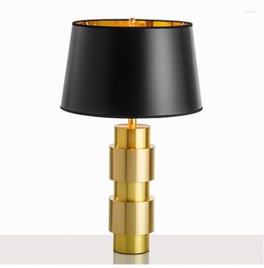 Bordslampor Europa Nordiska kristalljärn Deco Maison LED Desk Lamp Bedside